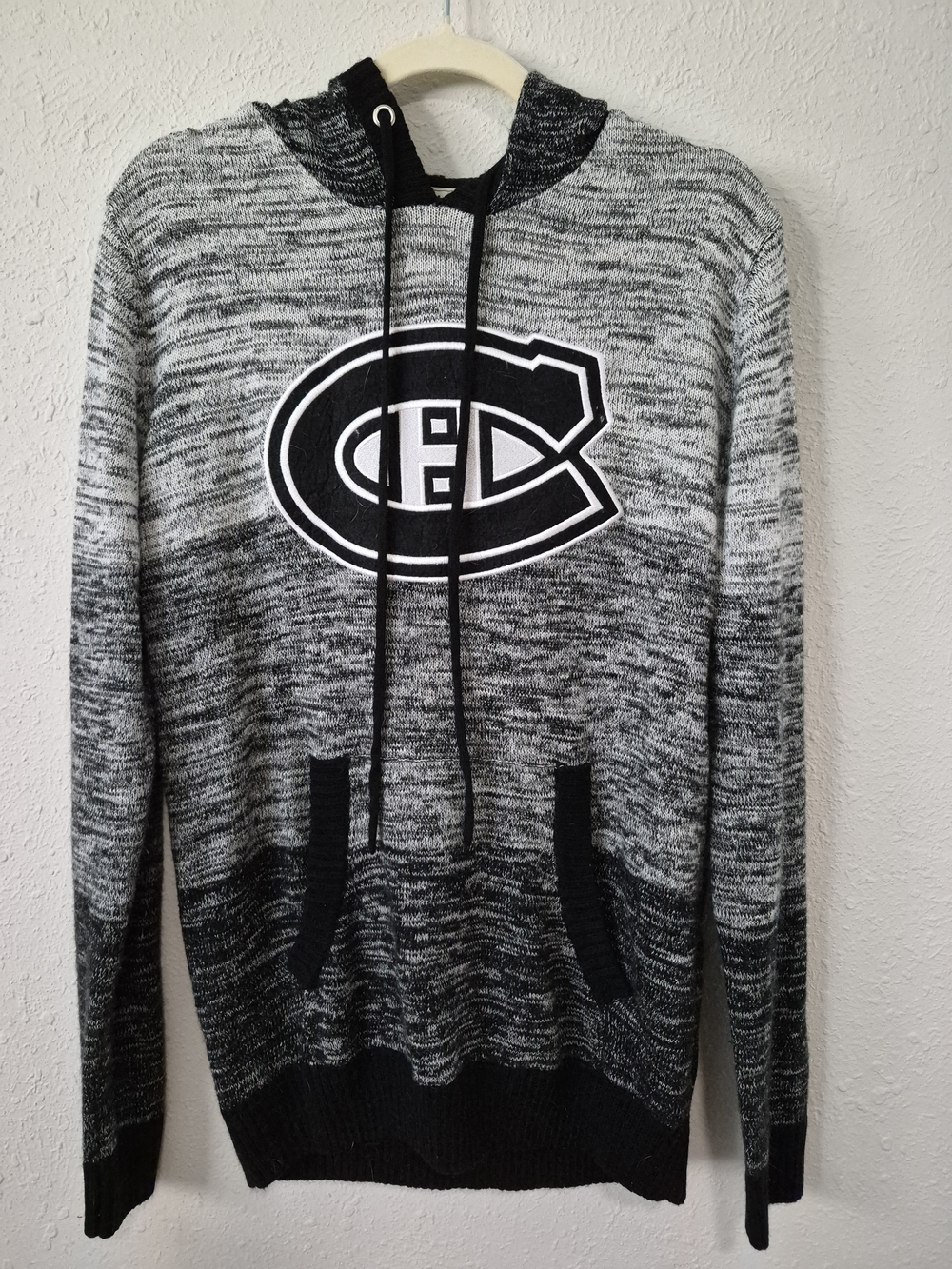 Montreal Canadiens Official NHL Hoodie Black & Gray Gradient Men's Size M